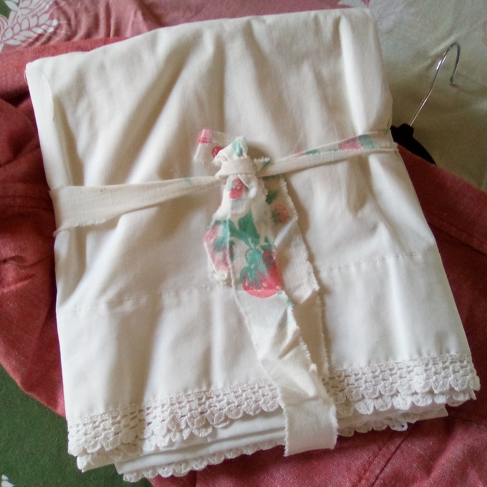 Crochet Trim Flat Full Sheet